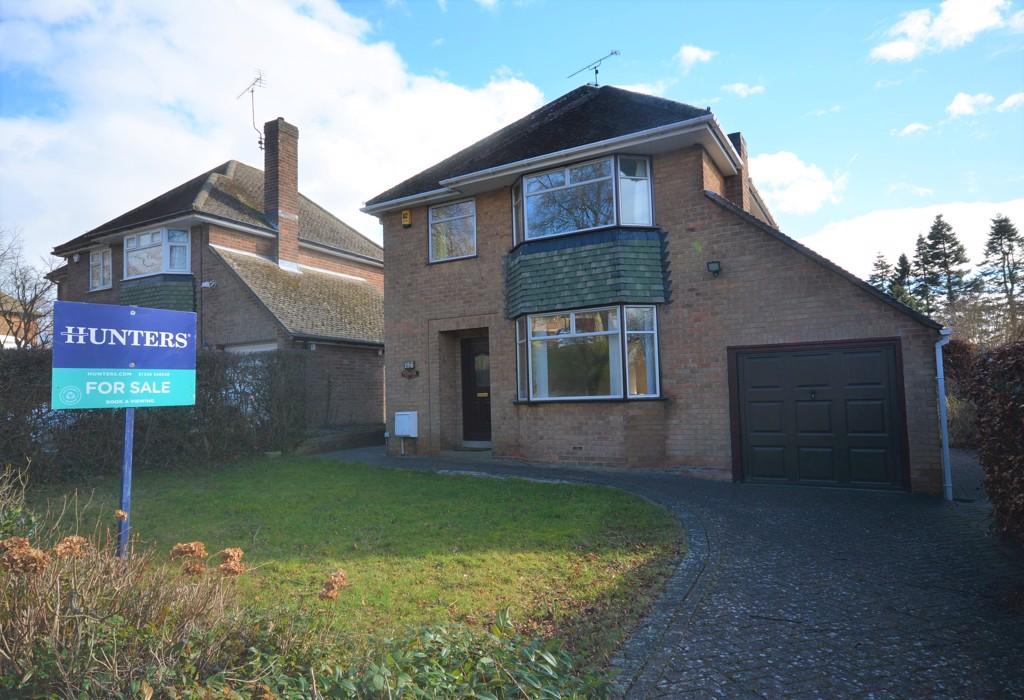 Langer Lane, Chesterfield, S40 2JN 3 bed detached house £275,000