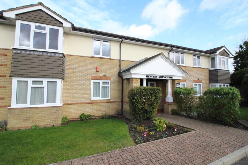 Balmoral Road, Worcester Park KT4 2 bed flat £339,950