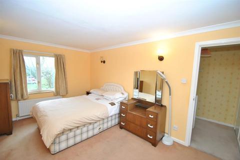 30 Greenways, Buntingford, SG9 9EQ