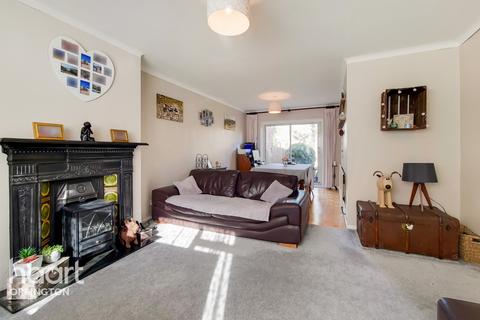 127 Warren Road, Orpington, BR6 6JE