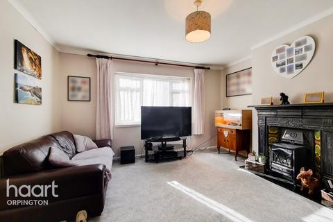 127 Warren Road, Orpington, BR6 6JE