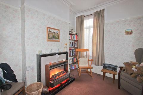 5 Forest Road, London, E7 0DN