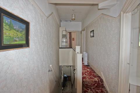 5 Forest Road, London, E7 0DN