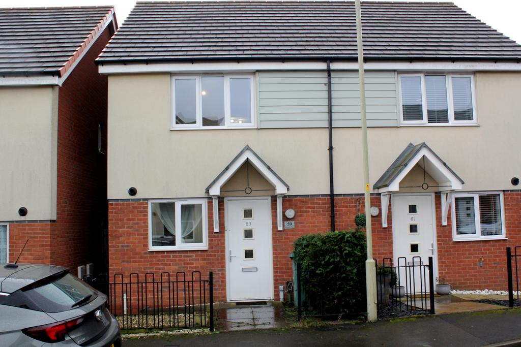Hackett Drive, Dudley, DY1 2 bed semidetached house £170,000