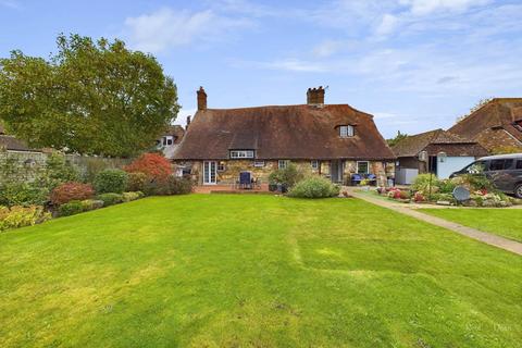 4 bedroom link detached house for sale, High Street, Pevensey