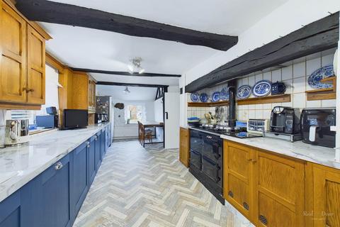 4 bedroom link detached house for sale, High Street, Pevensey