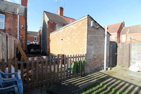 2 bedroom semi-detached house for sale, Tennyson Street, Gainsborough