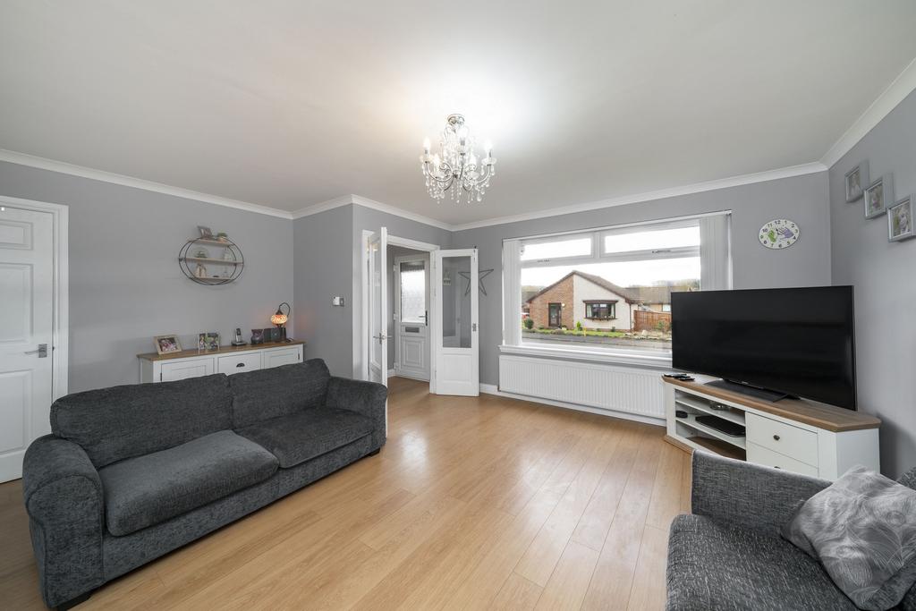 Thomastoun Drive, Cupar, KY15 4 bed semidetached house £260,000