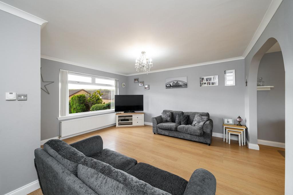 Thomastoun Drive, Cupar, KY15 4 bed semidetached house £260,000