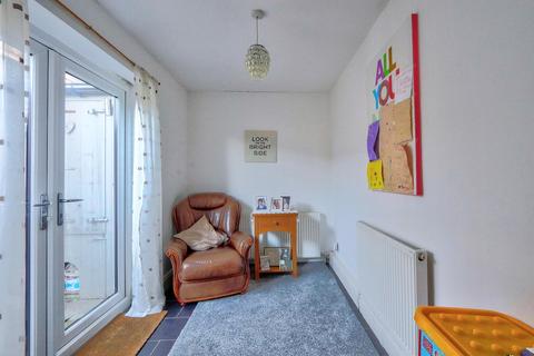 42 Bolckow Street, Eston, Middlesbrough, TS6 9ET
