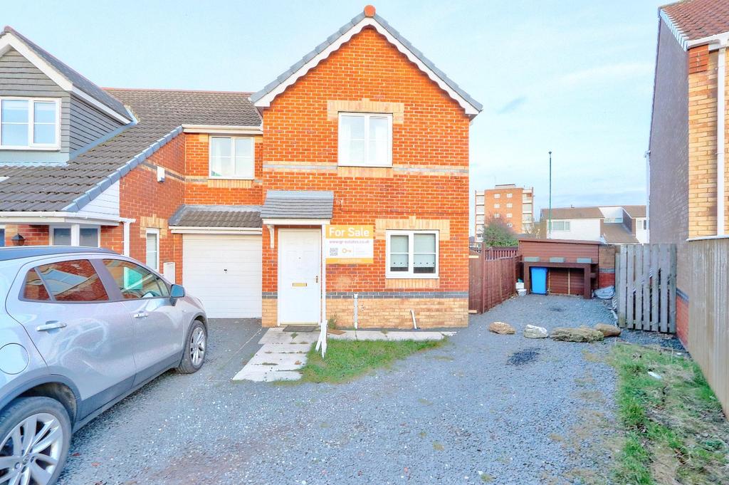 Holyhead Court, Eston, TS6 2 bed semidetached house £85,000