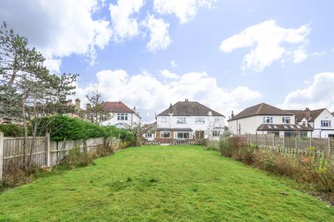 86 Hayes Chase, West Wickham, BR4 0JA