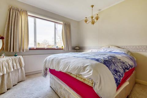 86 Hayes Chase, West Wickham, BR4 0JA