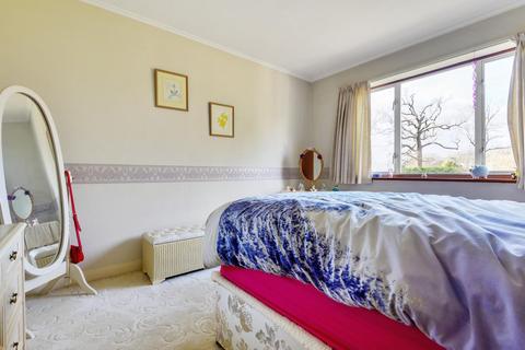86 Hayes Chase, West Wickham, BR4 0JA