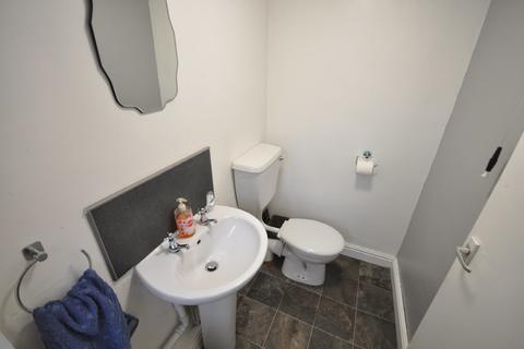 47 King Edward Road, Thorne, Doncaster, DN8 4DE