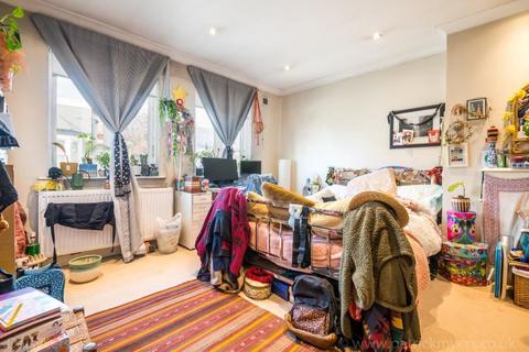 101 Revelon Road, London, SE4 2PW
