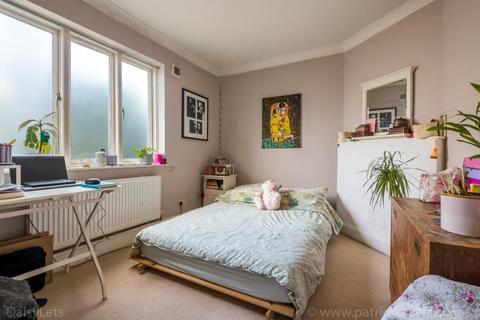 101 Revelon Road, London, SE4 2PW