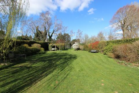 The Studio How Lane, Chipstead, Coulsdon, CR5 3LN