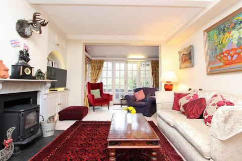 The Studio How Lane, Chipstead, Coulsdon, CR5 3LN