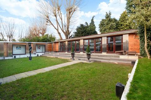 undefined, Beechwood Avenue,  Finchley N3,  N3