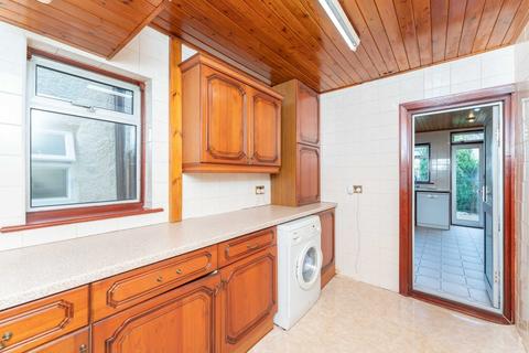 104 Beresford Avenue, London, W7 3AP