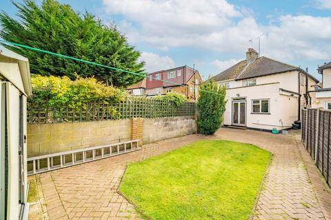 104 Beresford Avenue, London, W7 3AP