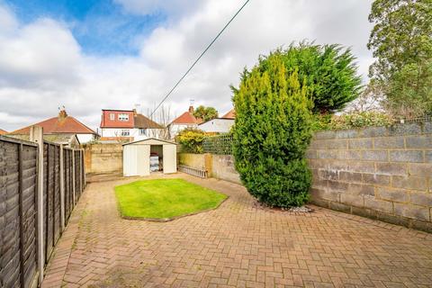 104 Beresford Avenue, London, W7 3AP