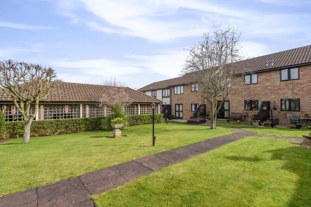 Brook Farm Court, Belmont, HR2 2 bed terraced bungalow £190,000