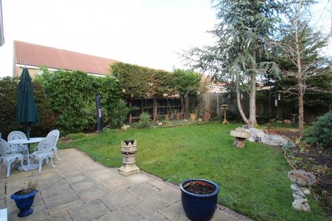 1 Primrose Walk, Ewell, Epsom, KT17 2EZ