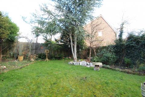 1 Primrose Walk, Ewell, Epsom, KT17 2EZ