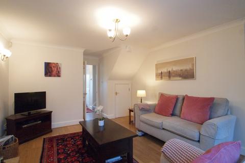 1 Primrose Walk, Ewell, Epsom, KT17 2EZ