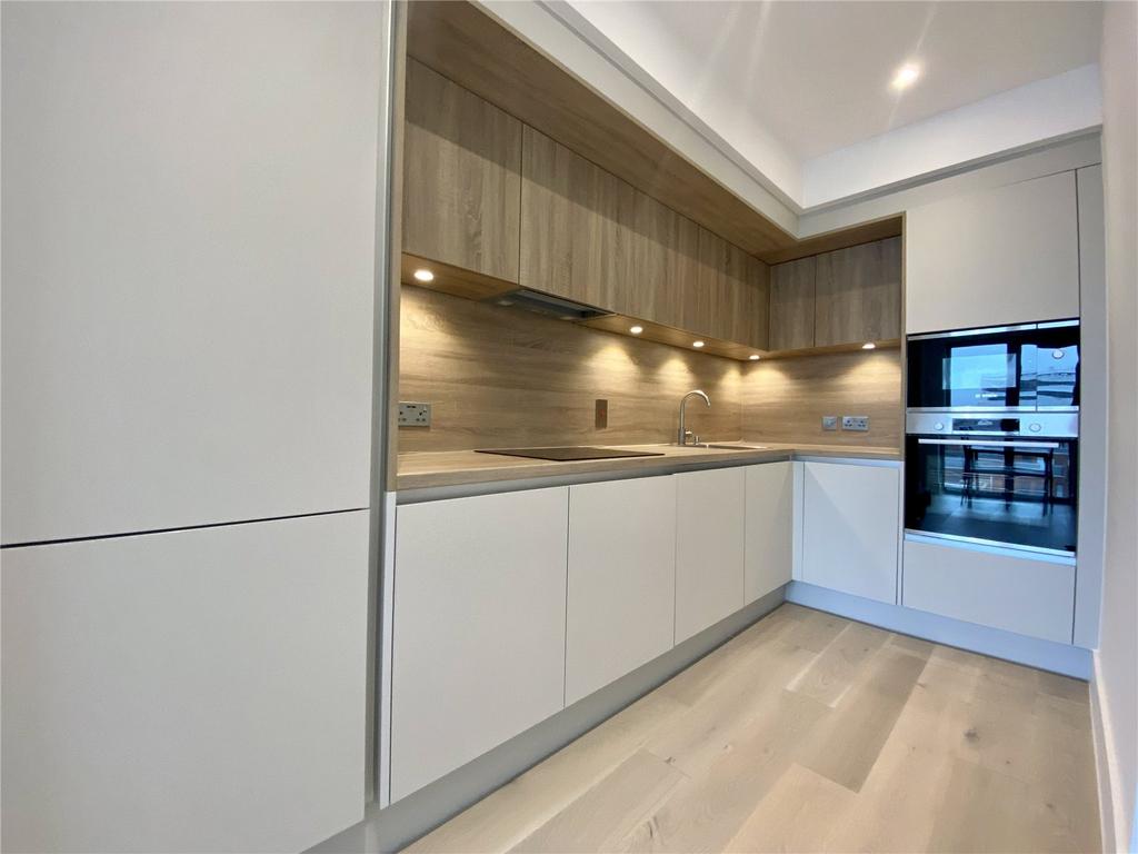 Apartment in Reading, Caversham - View 3