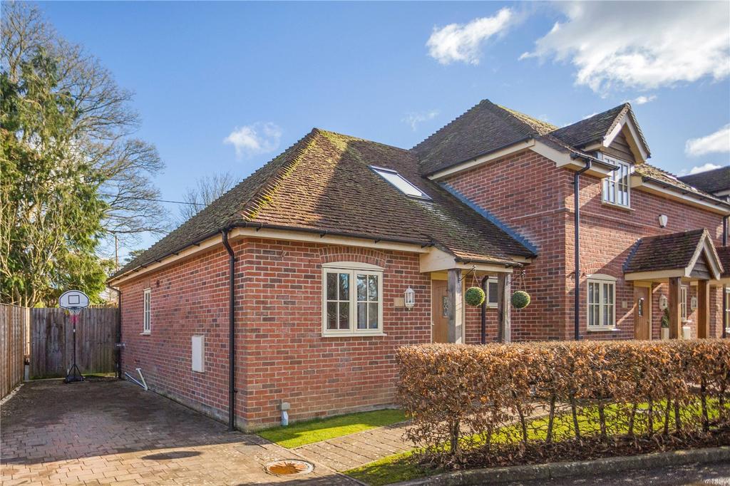 Farriers Close, Preston Candover, Basingstoke, Hampshire, RG25 2 bed