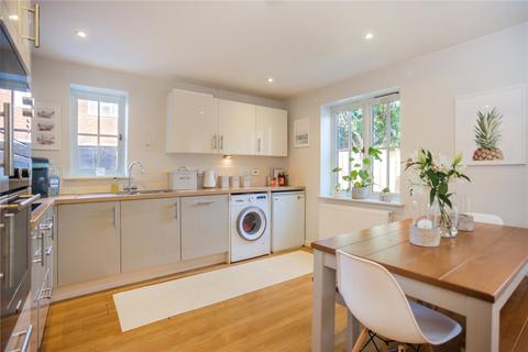 1 Farriers Close, Preston Candover, Basingstoke, RG25 2EZ