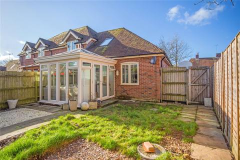 1 Farriers Close, Preston Candover, Basingstoke, RG25 2EZ