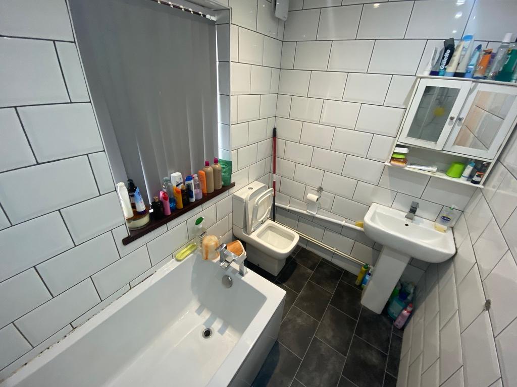 Downstairs Bathroom T202202181430.jpg