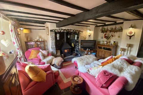 Daisy Cottage Bond Street, Beaford, Winkleigh, EX19 8LS