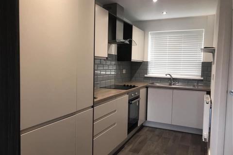 2 bedroom semi-detached house to rent, Silvertree Walk, Goole