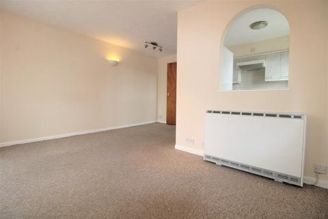 1 bedroom apartment to rent, Bornedene, Potters Bar EN6