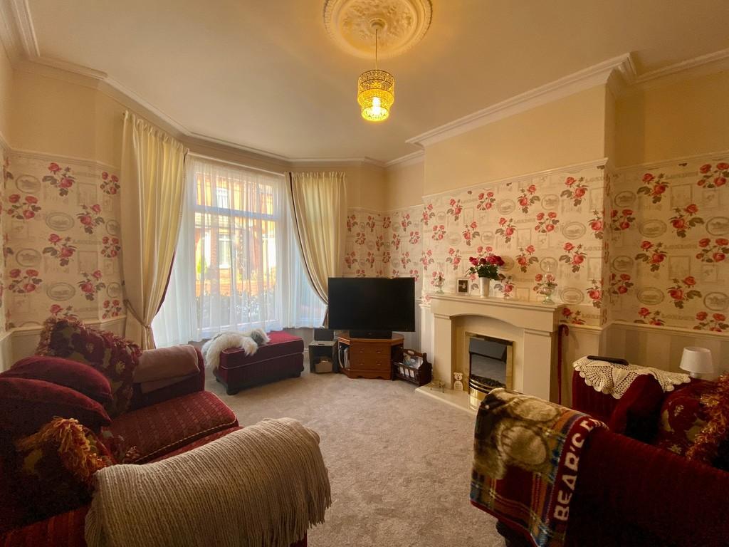 Beechville Avenue, Scarborough 2 bed terraced house £170,000