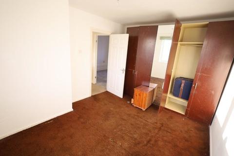 85 Victor Close, Hornchurch, RM12 4XU