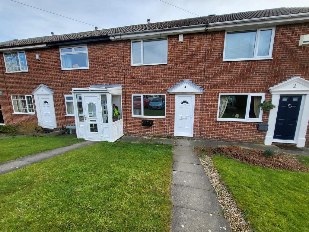 Beech Walk, Birkenshaw 2 bed townhouse £140,000