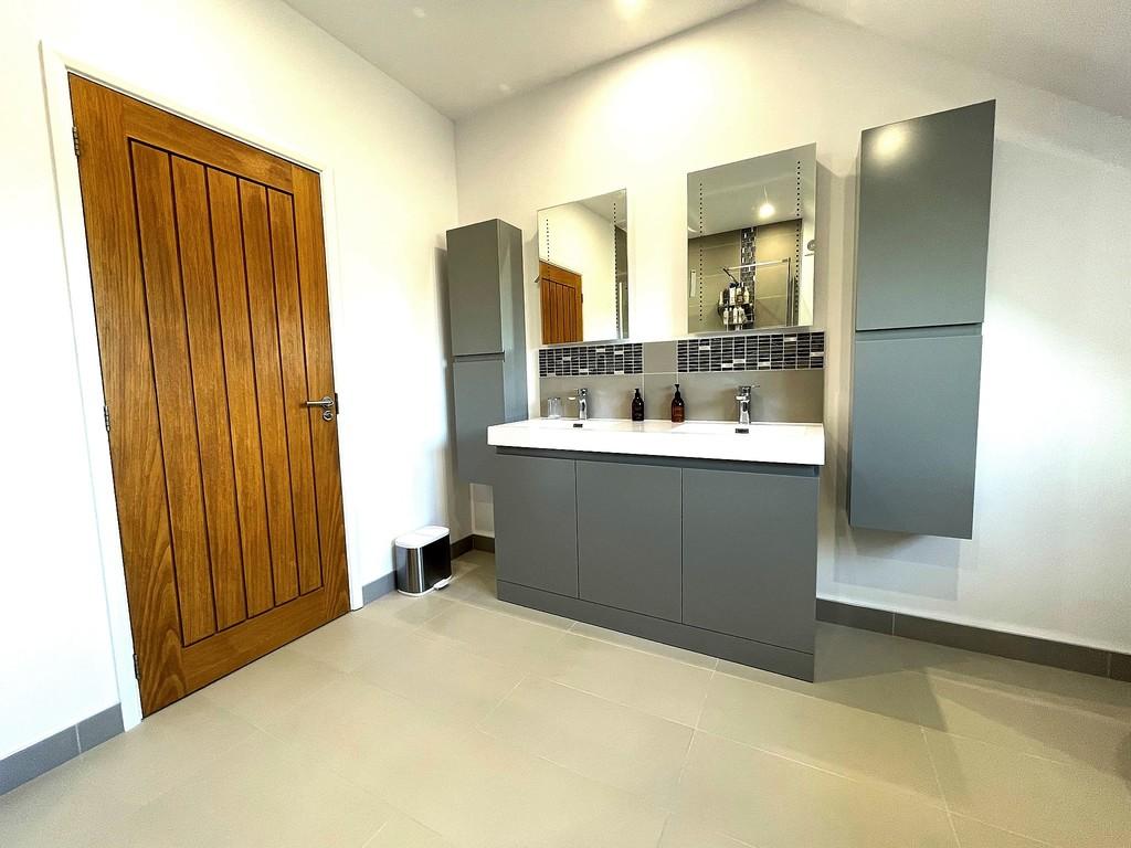 Ensuite Basin Unit