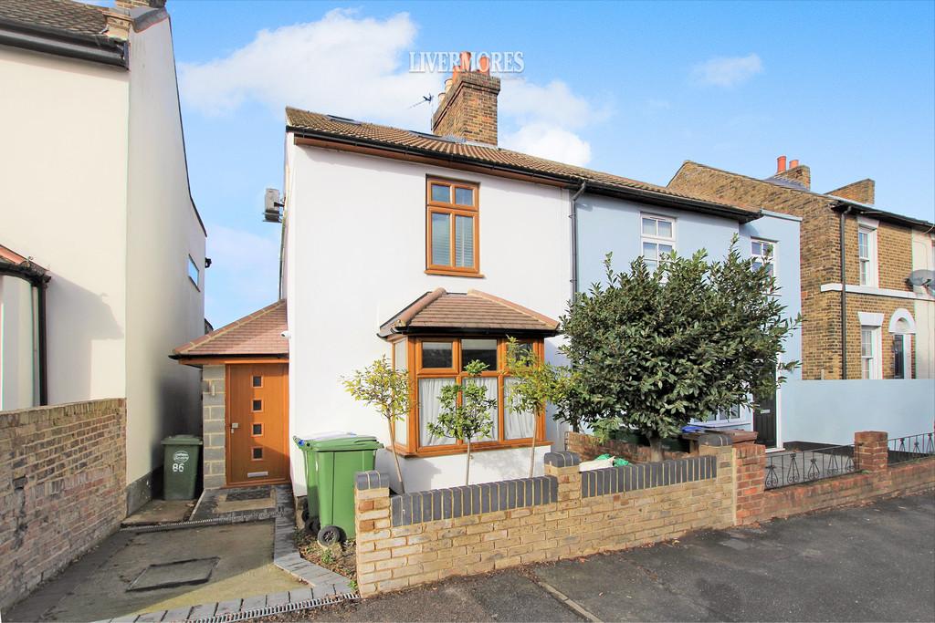 Station Road, Crayford 3 bed end of terrace house £415,000