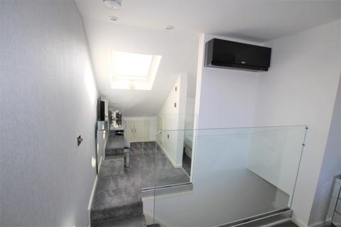 86 Station Road, Crayford, Dartford, DA1 3QG