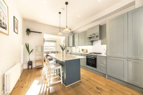 20a Almorah Road, London, N1 3EU