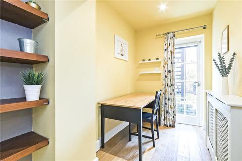 20a Almorah Road, London, N1 3EU