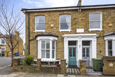 1 Relf Road, London, SE15 4JS