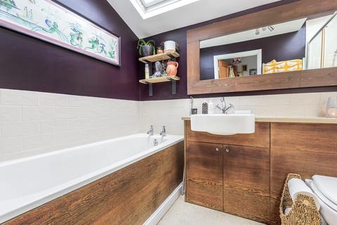 1 Relf Road, London, SE15 4JS