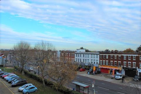 28 Randisbourne Gardens, Catford, London, SE6 3BS